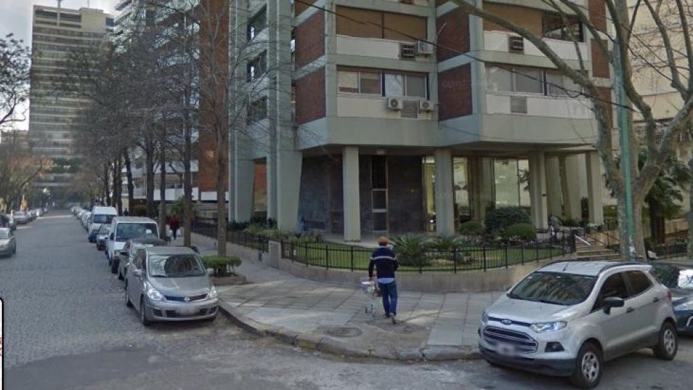 Un turista inglés había sido asaltado en esta esquina de Cañitas (Google Street View).