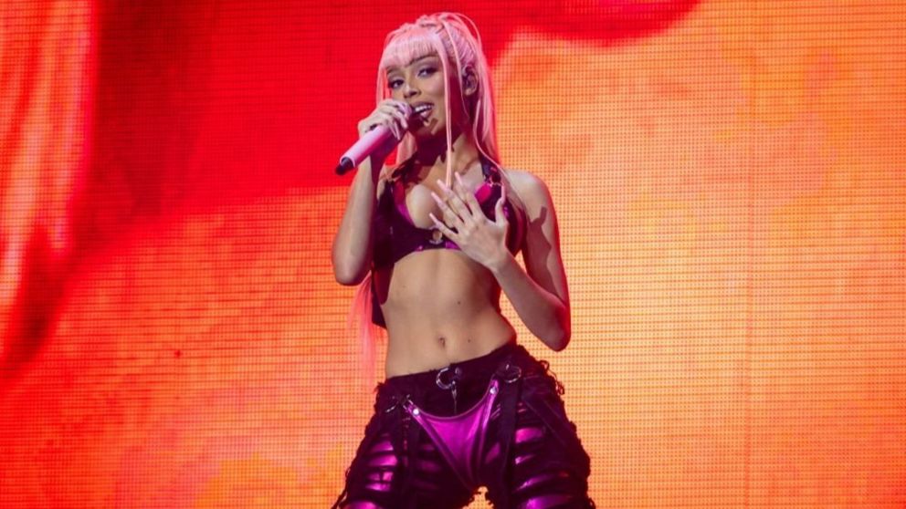 Doja Cat, la cantante que escribió duras acusaciones en Twitter contra los paraguayos y generó polémica mundial.